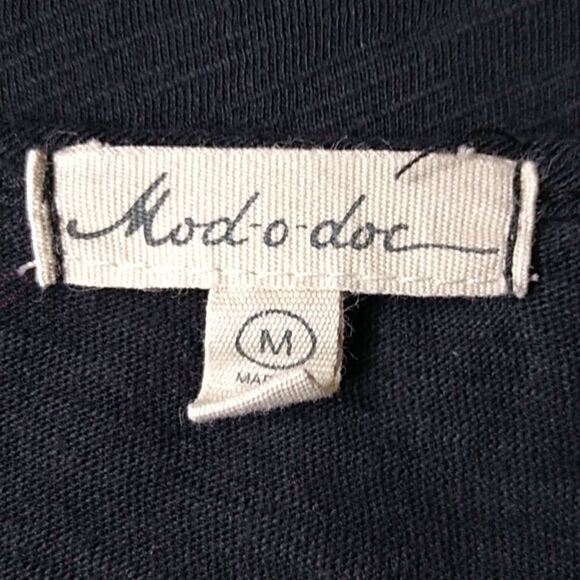 Mod-o-doc Black 3/4 Sleeve Romantic Tunic Size Medium - Picture 6 of 7